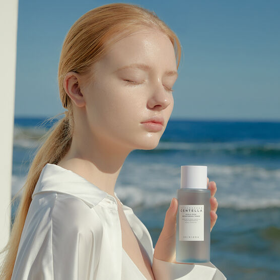 SKIN1004 HYALU-CICA BRIGHT TONER 210ML